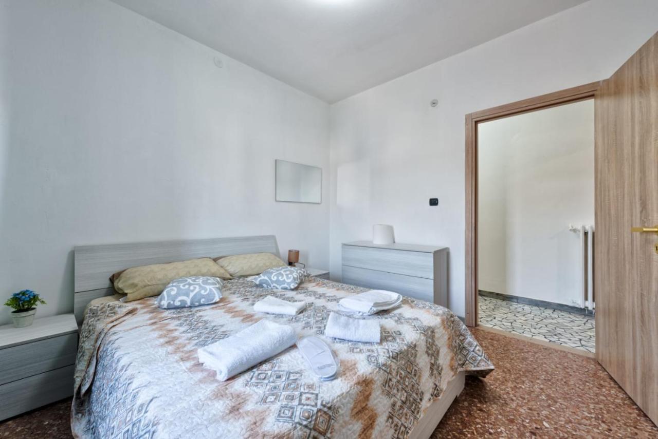 Venice H&S Apt Private Room With Ac & Tv Mestre Exteriör bild