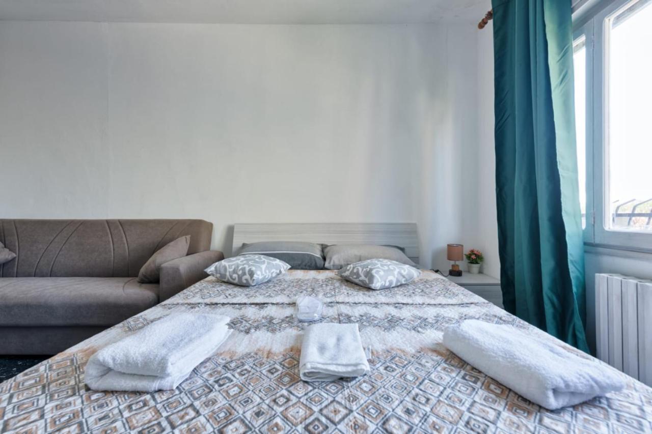 Venice H&S Apt Private Room With Ac & Tv Mestre Exteriör bild